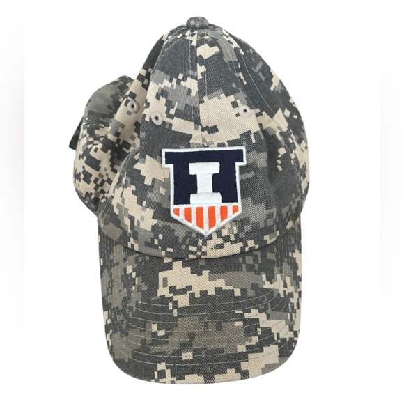 Nike Other - Nike Heritage86 Digital Camo Illinois Hat - Size one fits all